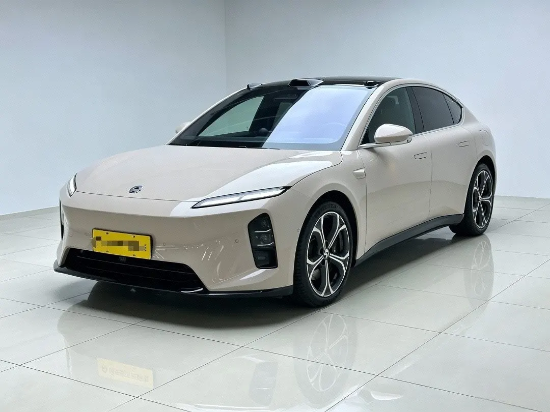Open image lightbox: NIO 2025 ET5 75kWh automatic transmission