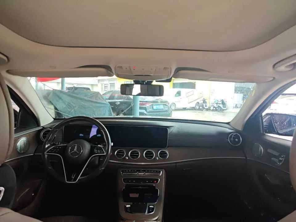Mercedes Benz E Class 2022 E 300 L 2.0T Luxury (Change 2) Automatic Gear 7