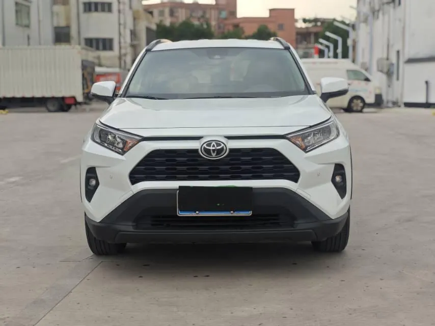 Toyota 2023 RAV4 Rongbo 2.0 Stepless Two-Drive City Edition Automatic Gear 3