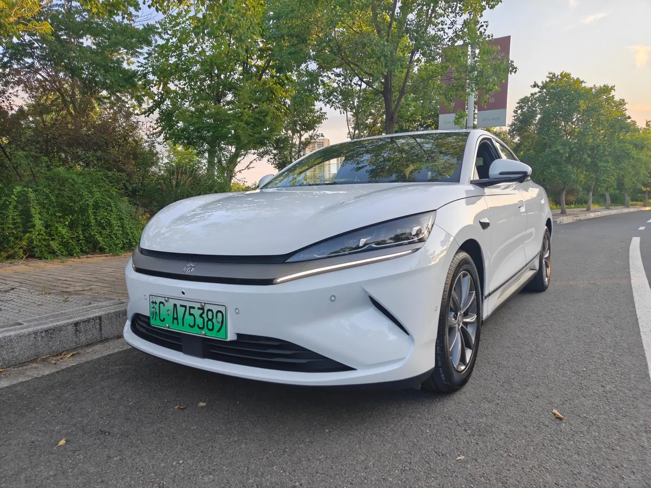 BYD 2025 Qin L EV 545KM Exceed automatic gear 9