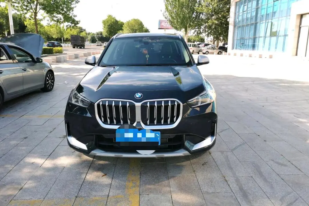 BMW 2023 X1 sDrive20Li 1.5T X Design Package Automatic Transmission 2