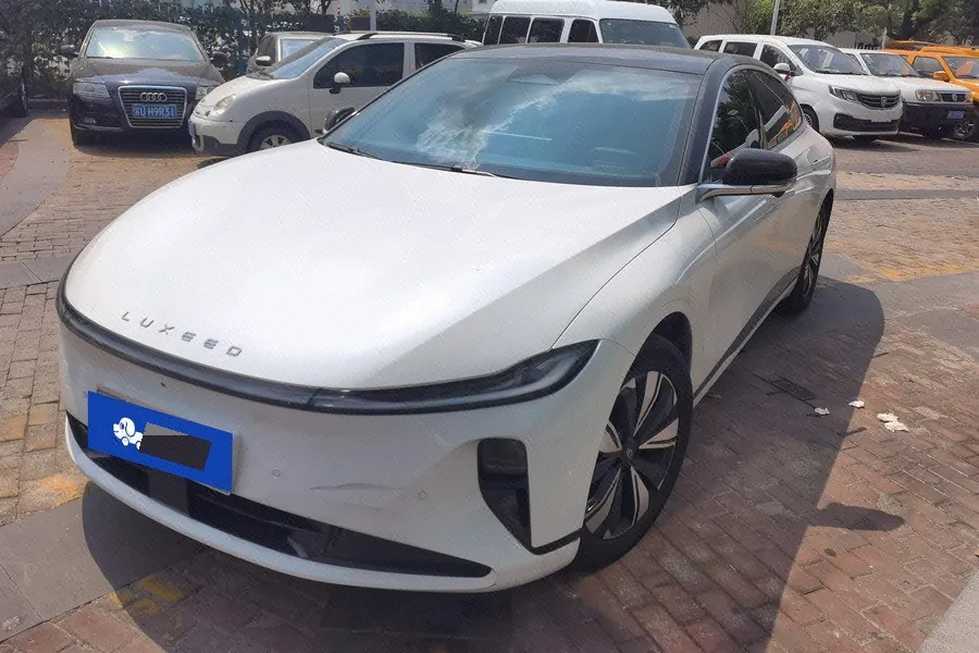 Open image lightbox: QiYuan 2025 A07 Blue Whale Pure Electric Edition 525 Smart Driving Luxury Automatic Gear