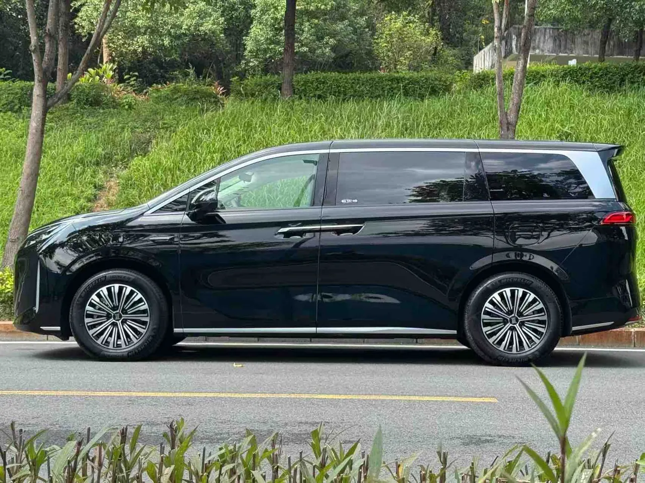 BYD 2025 summer DM-i 1.5T stepless 180km Exceed automatic gear 3