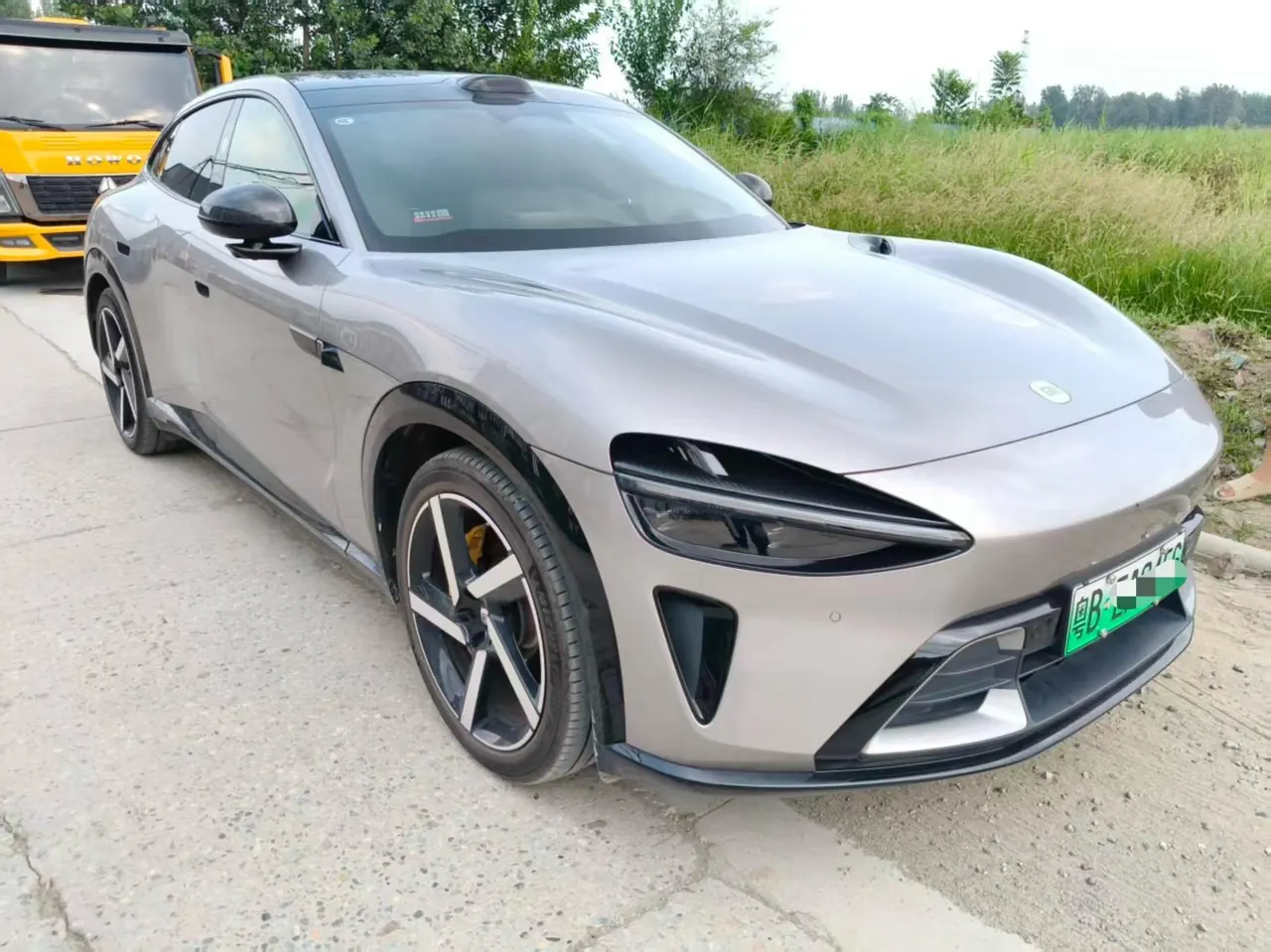 MI 2025 YU7 Long Endurance High Performance Four-wheel Drive Max Edition Automatic Gear 2