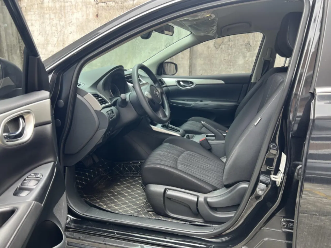 Nissan 2022 Sylphy Classic 1.6 Stepless XE Comfort Edition Automatic Gear 4