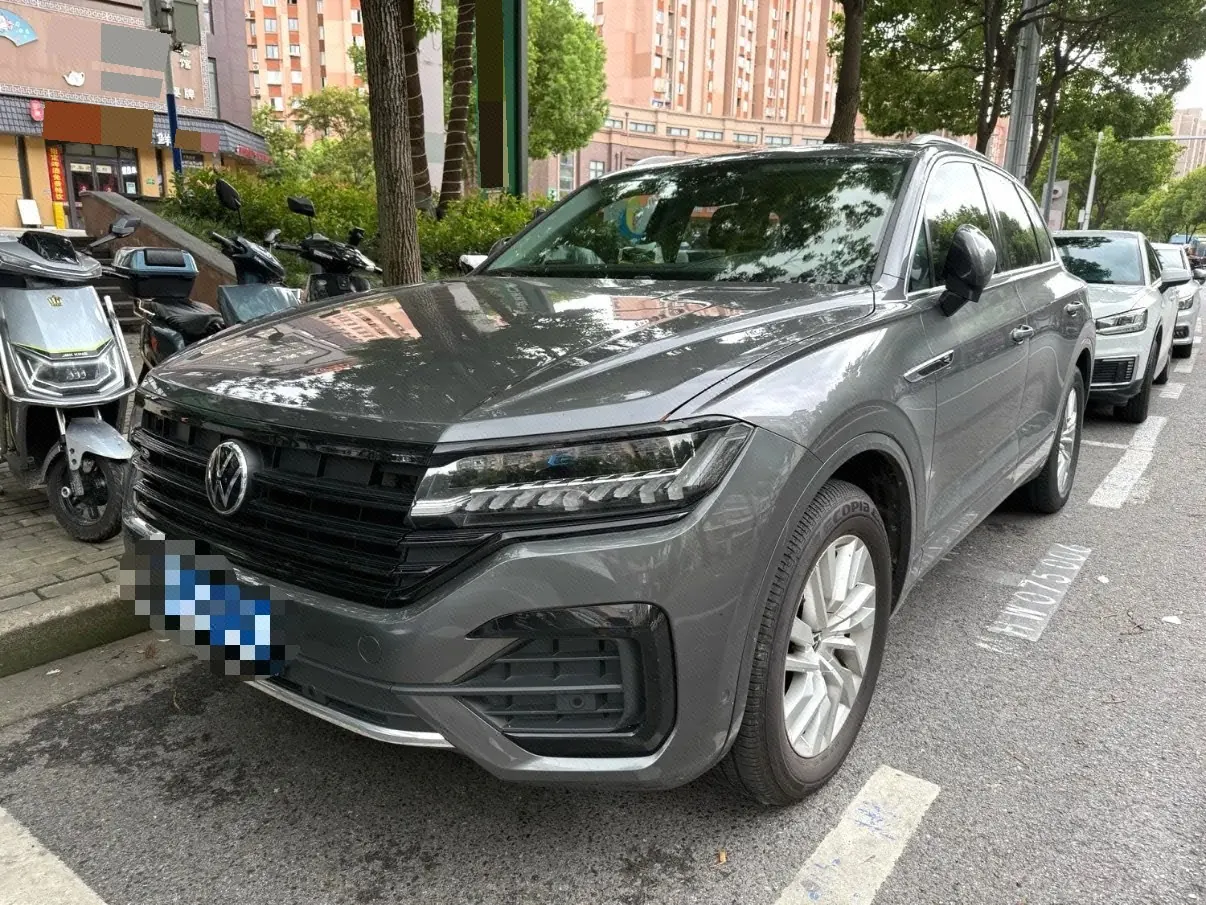 打开图片灯箱:Volkswagen Touareg (Imported) 2022 Touareg 2.0TSI Sharp Edition Automatic Gear