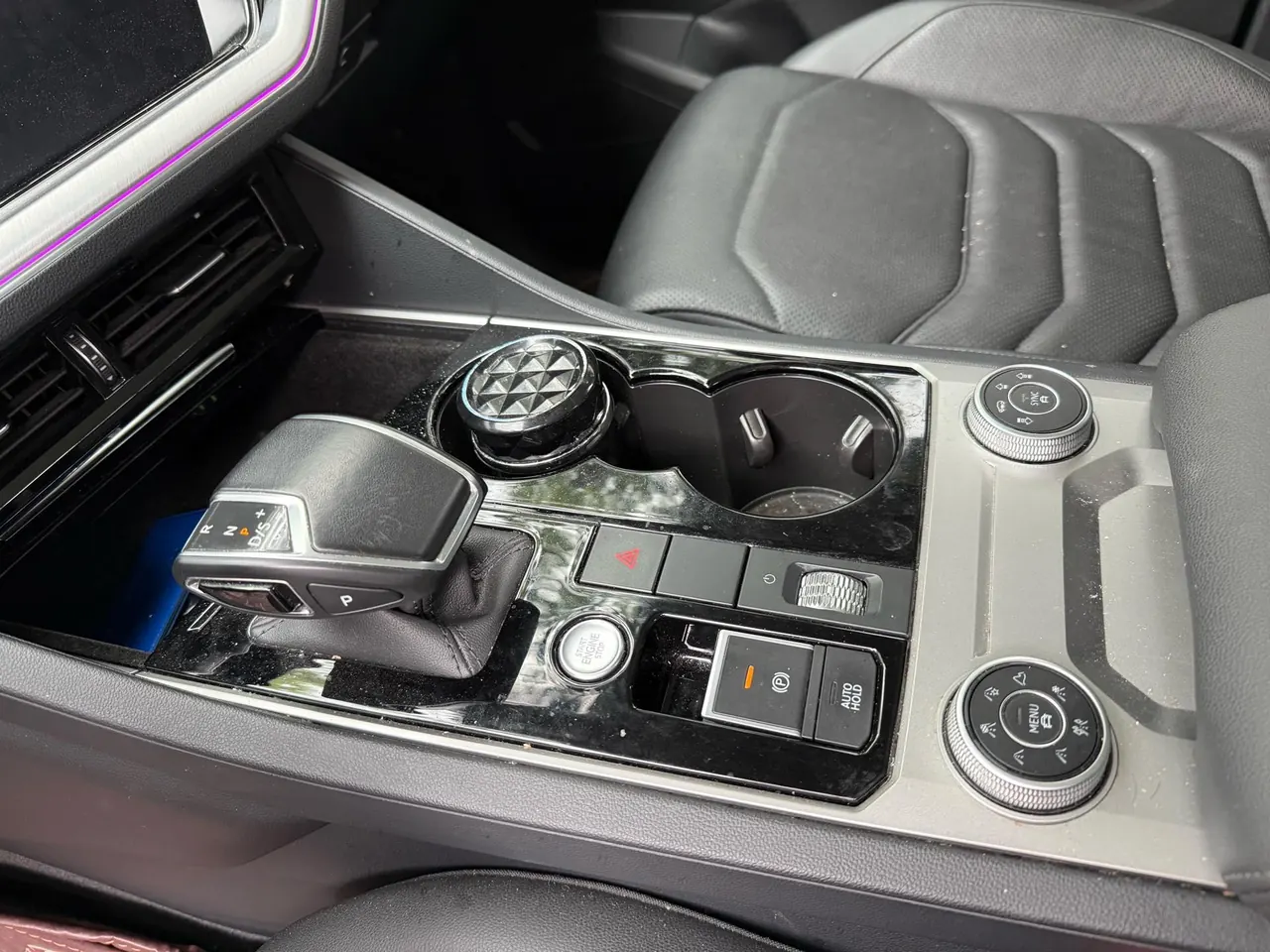 Volkswagen Touareg (Imported) 2022 Touareg 2.0TSI Sharp Edition Automatic Gear 3
