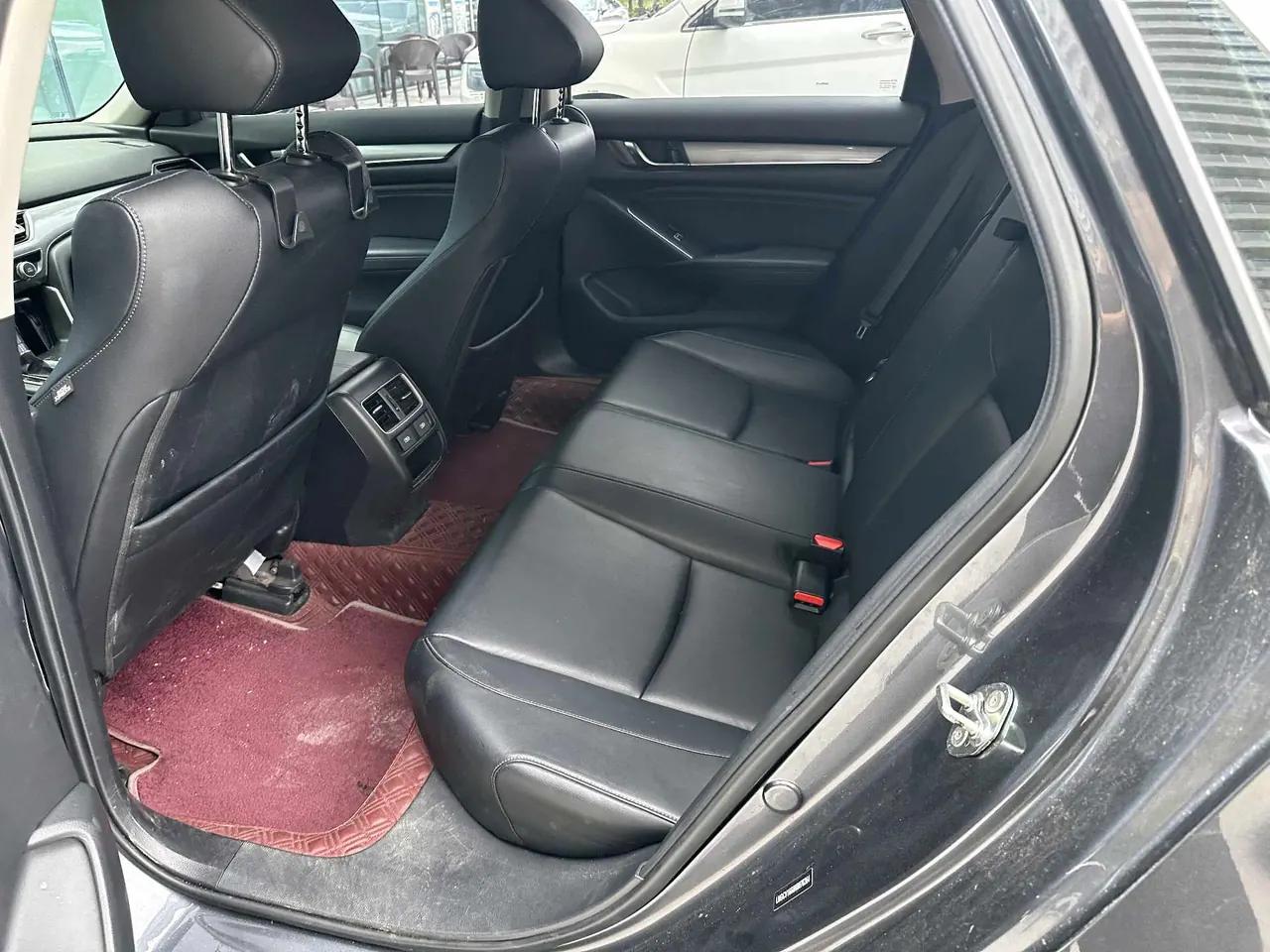 Honda 2022 10th Generation Accord 1.5T Stepless 260TURBO Deluxe Automatic Gear 4