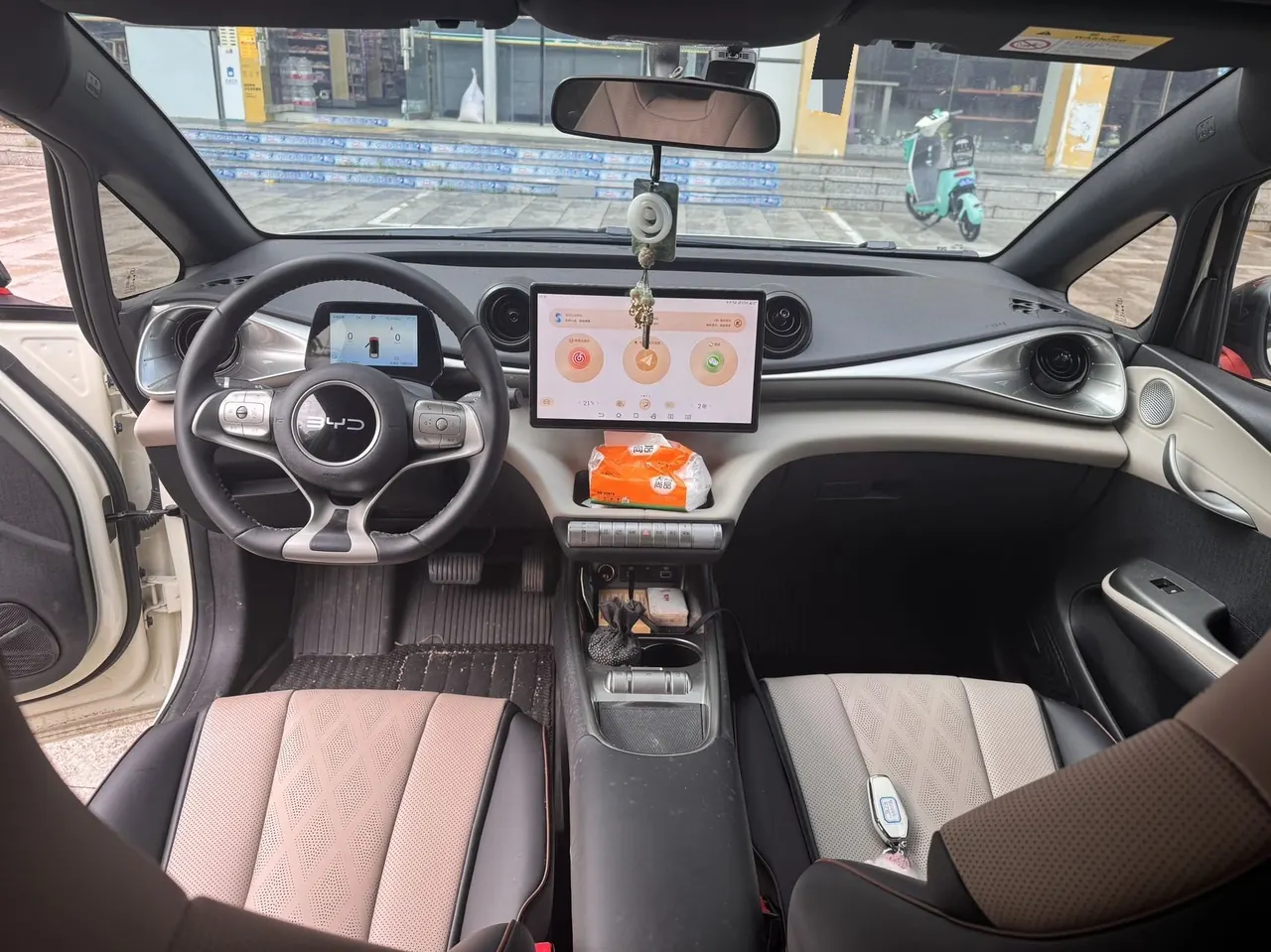 BYD 2025 Dolphins 420km Free Edition Automatic 4