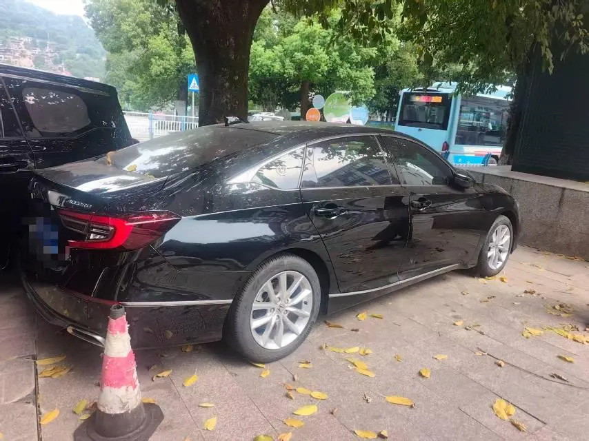 Honda 2023 11th Generation Accord 1.5T Stepless 260TURBO Deluxe Automatic Gear 2