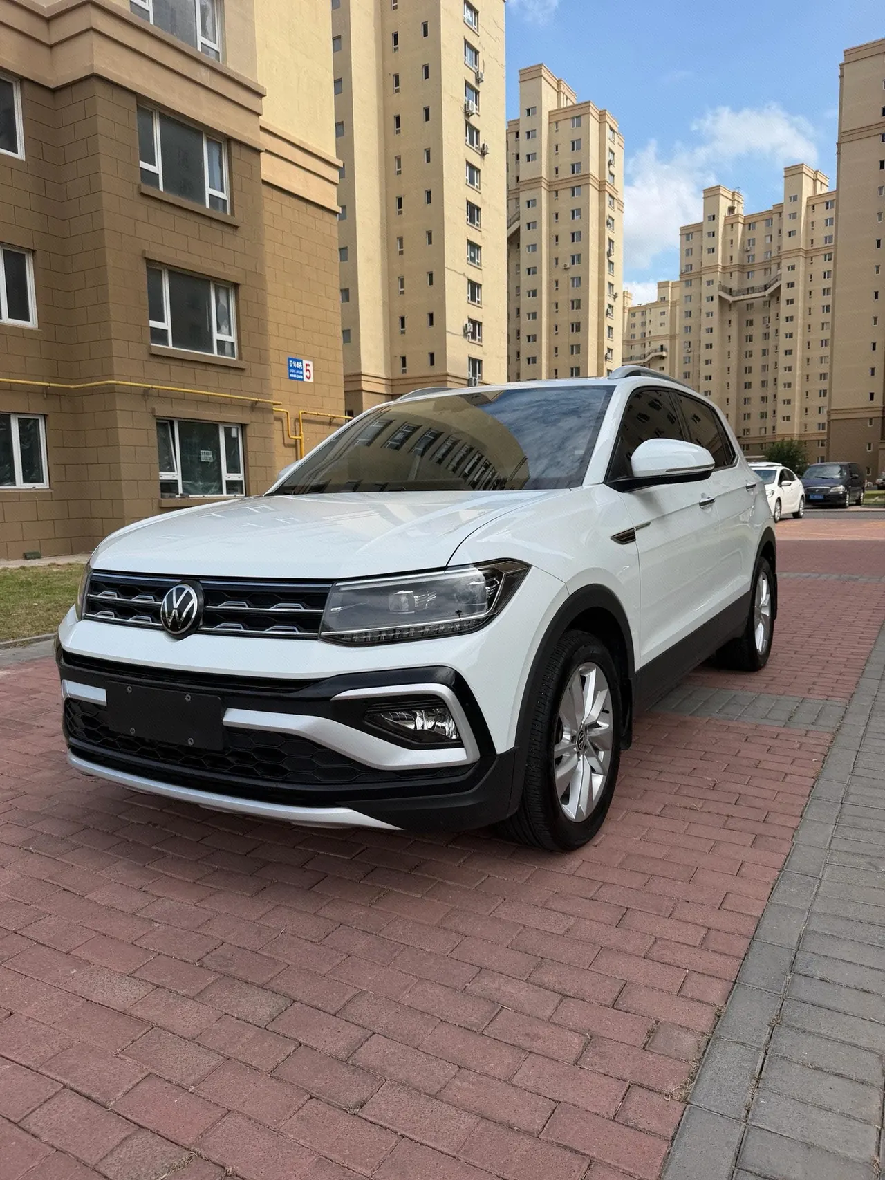 Open image lightbox: Volkswagen 2023 T-Cross (Tujia) 1.5 Comfort Edition Automatic Gear