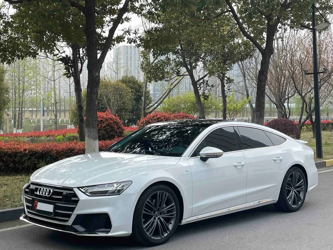 打开图片灯箱:Audi A7 (Imported) 2023 A7 Sportback 2.0TFSI 45TFSI Automatic Gear Selection