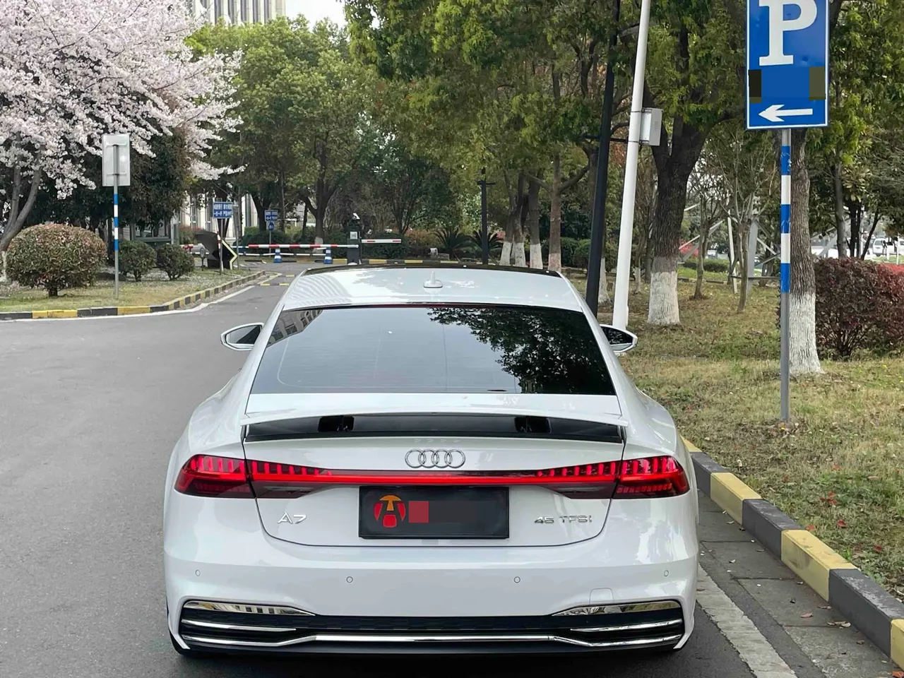 Audi A7 (Imported) 2023 A7 Sportback 2.0TFSI 45TFSI Automatic Gear Selection 8