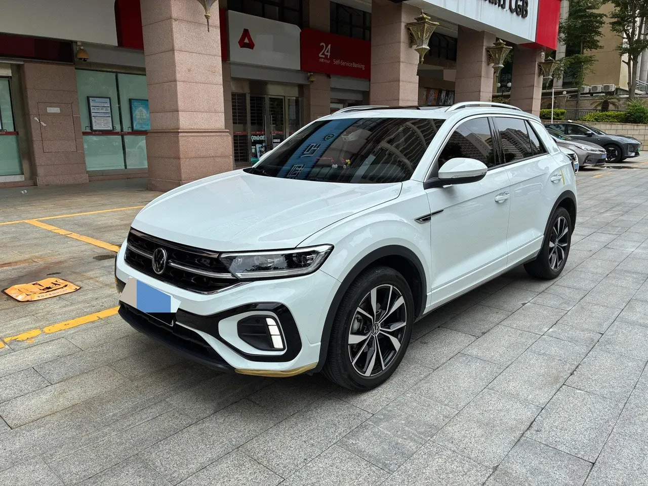 打开图片灯箱:Volkswagen 2023 Tange 1.5TSI 300TSI Two-Drive Chen Guang Edition Automatic Gear