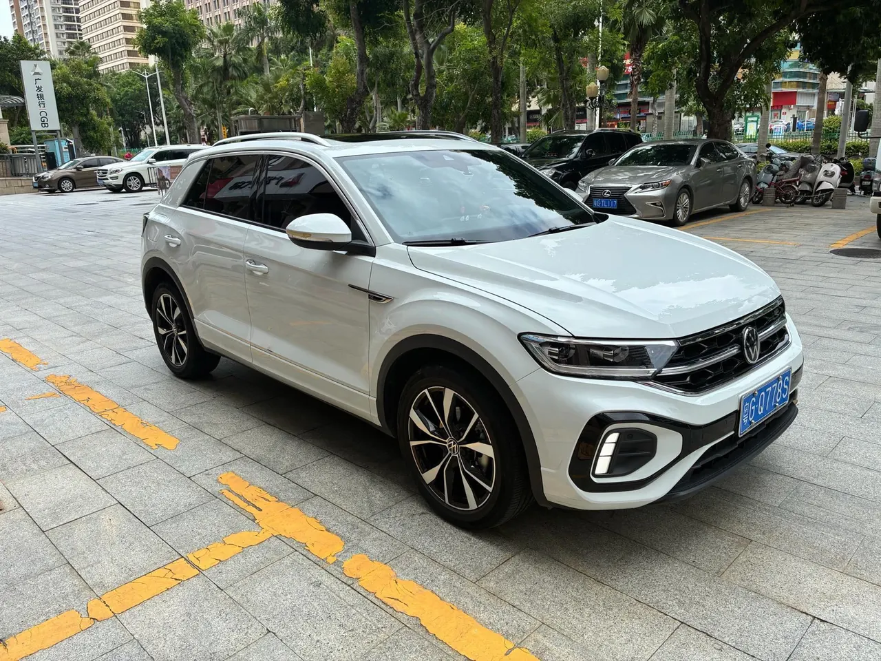 Volkswagen 2023 Tange 1.5TSI 300TSI Two-Drive Chen Guang Edition Automatic Gear 3