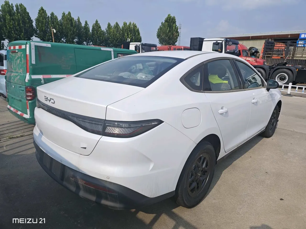 BYD 2026 seals 05 DM-i 1.5 stepless 128KM luxury automatic gear 2