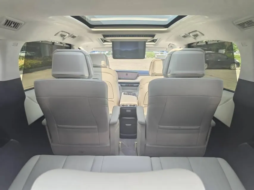 Buick 2026 GL8 Lu Zun PHEV 1.5T Luxury Edition Automatic Gear 9