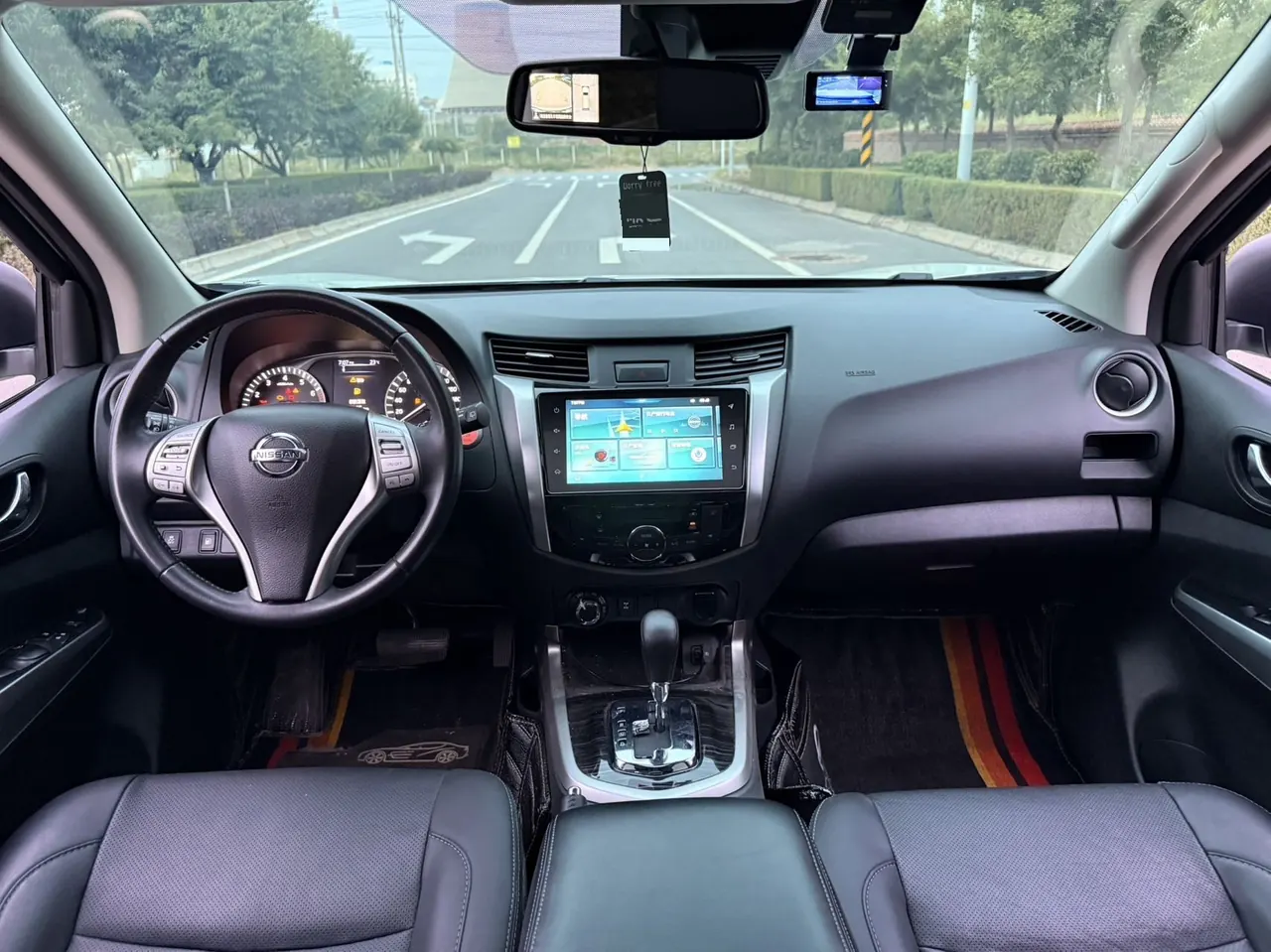 Nissan 2020 Tuda 2.5 Four-wheel Drive Flagship Automatic Gear 5