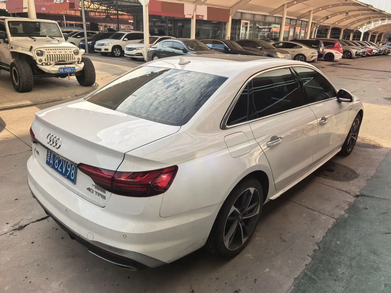 Audi 2020 A4L 2.0TFSI 40TFSI Fashion Dynamic Automatic 2