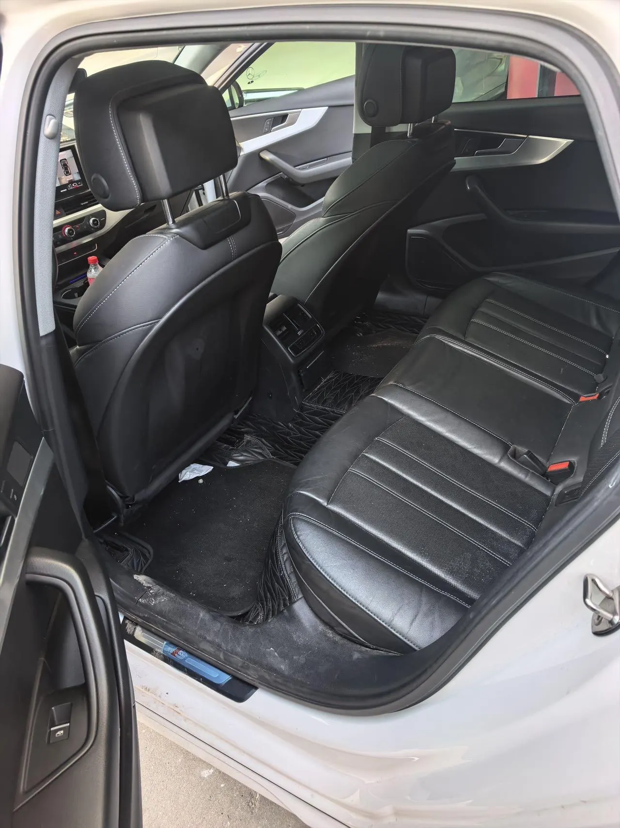 Audi 2020 A4L 2.0TFSI 40TFSI Fashion Dynamic Automatic 5