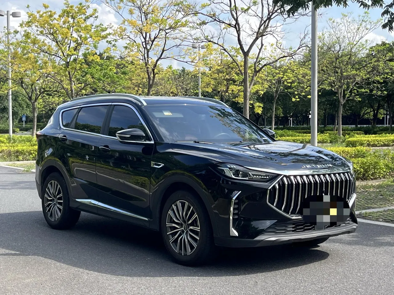 Jetour 2023 X70 PLUS 1.5T Brave PLUS5 Automatic Gear 3