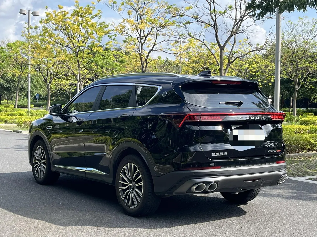 Jetour 2023 X70 PLUS 1.5T Brave PLUS5 Automatic Gear 8