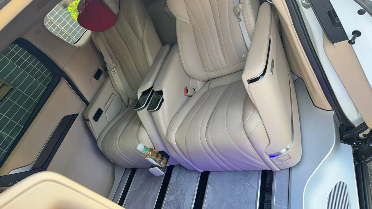 Buick 2023 Century 48V 2.0T Enjoy 7-seat Automatic 5
