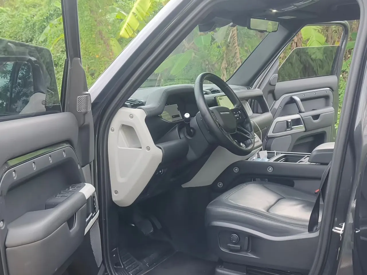 Land Rover Guard (Imported) 2023 Guard 110 48V 3.0T P400 X-DYNAMIC HSE (Modified) Automatic Gear 4