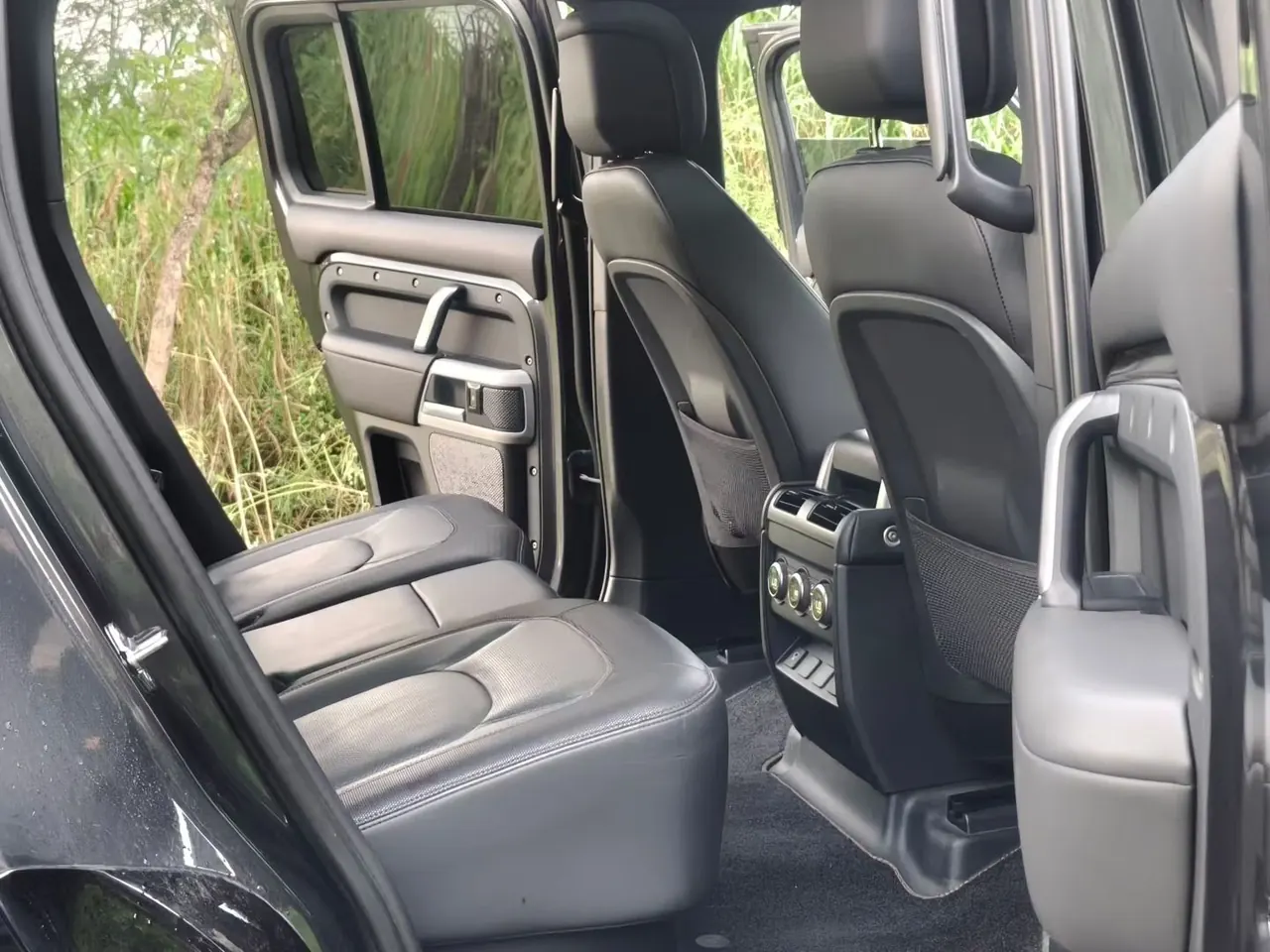 Land Rover Guard (Imported) 2023 Guard 110 48V 3.0T P400 X-DYNAMIC HSE (Modified) Automatic Gear 6