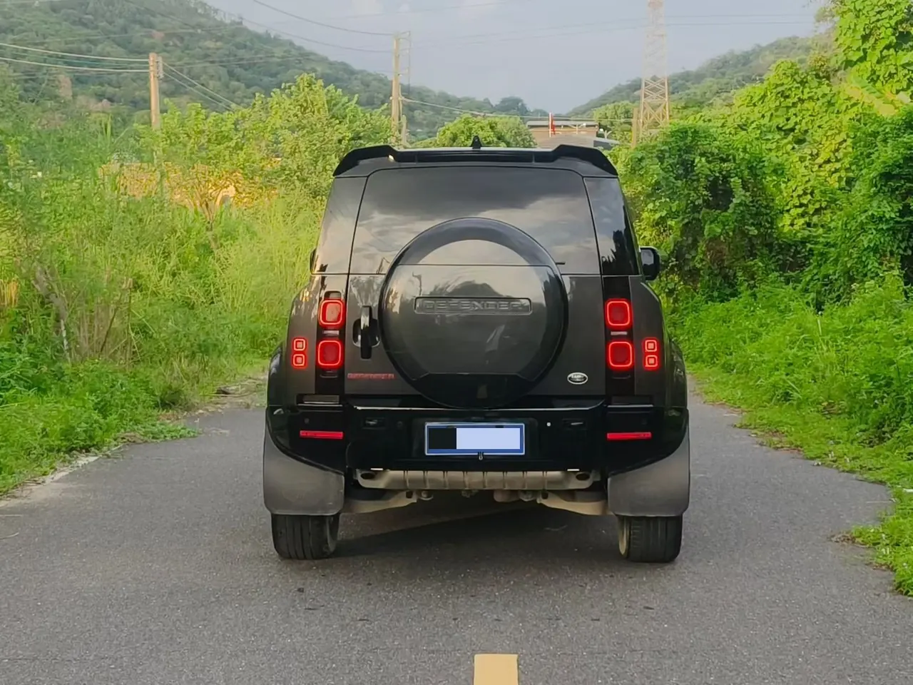 Land Rover Guard (Imported) 2023 Guard 110 48V 3.0T P400 X-DYNAMIC HSE (Modified) Automatic Gear 8