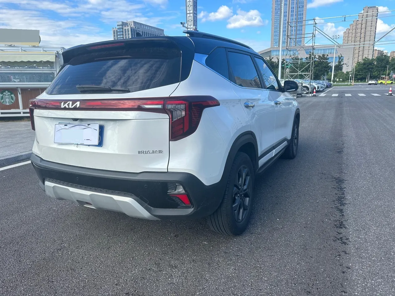 Kia 2023 Setus 1.5 Stepless Deluxe Edition Automatic Transmission 4