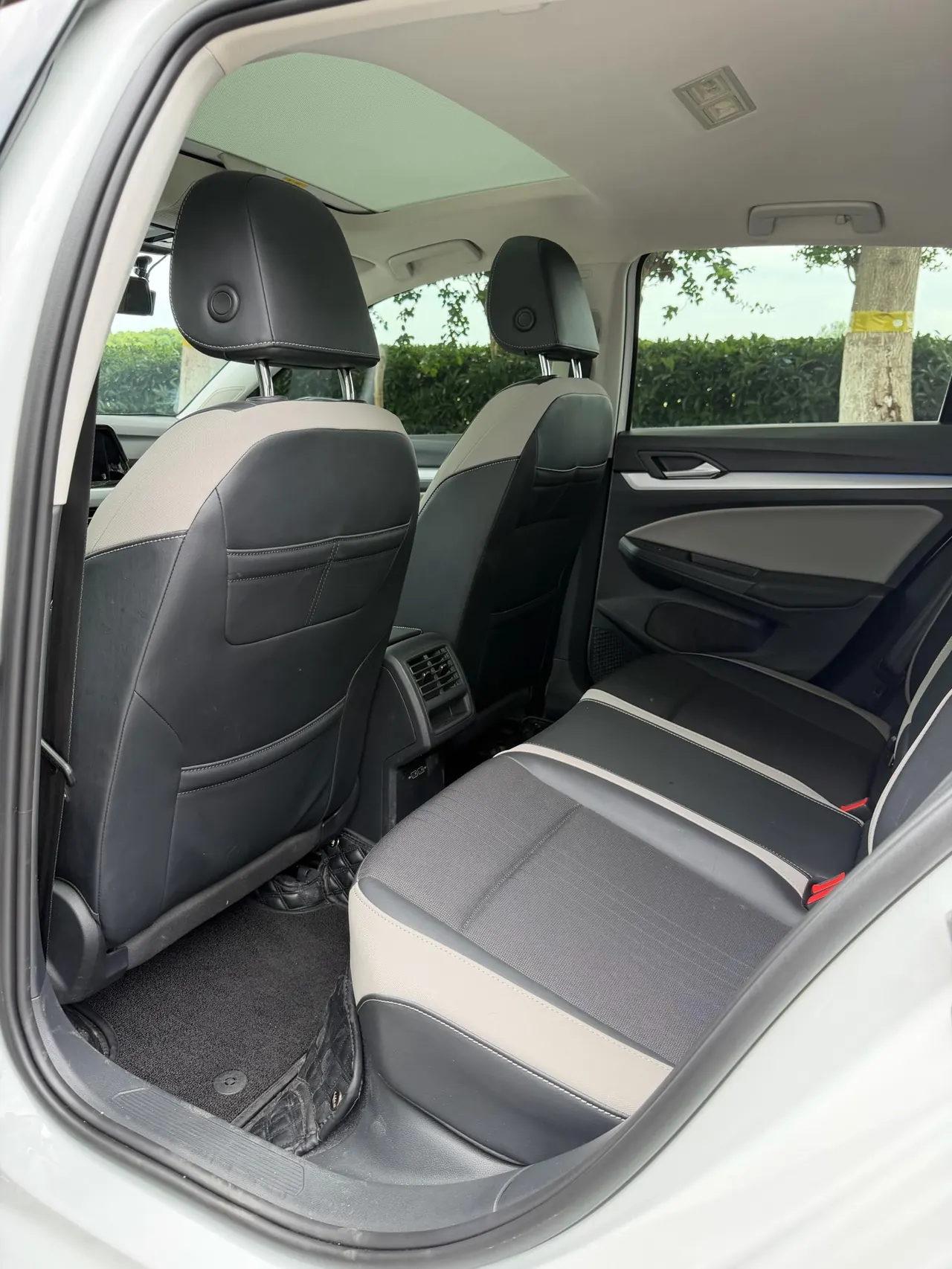 Volkswagen 2023 Golf 8 PRO 1.4TSI 280TSI Automatic 5