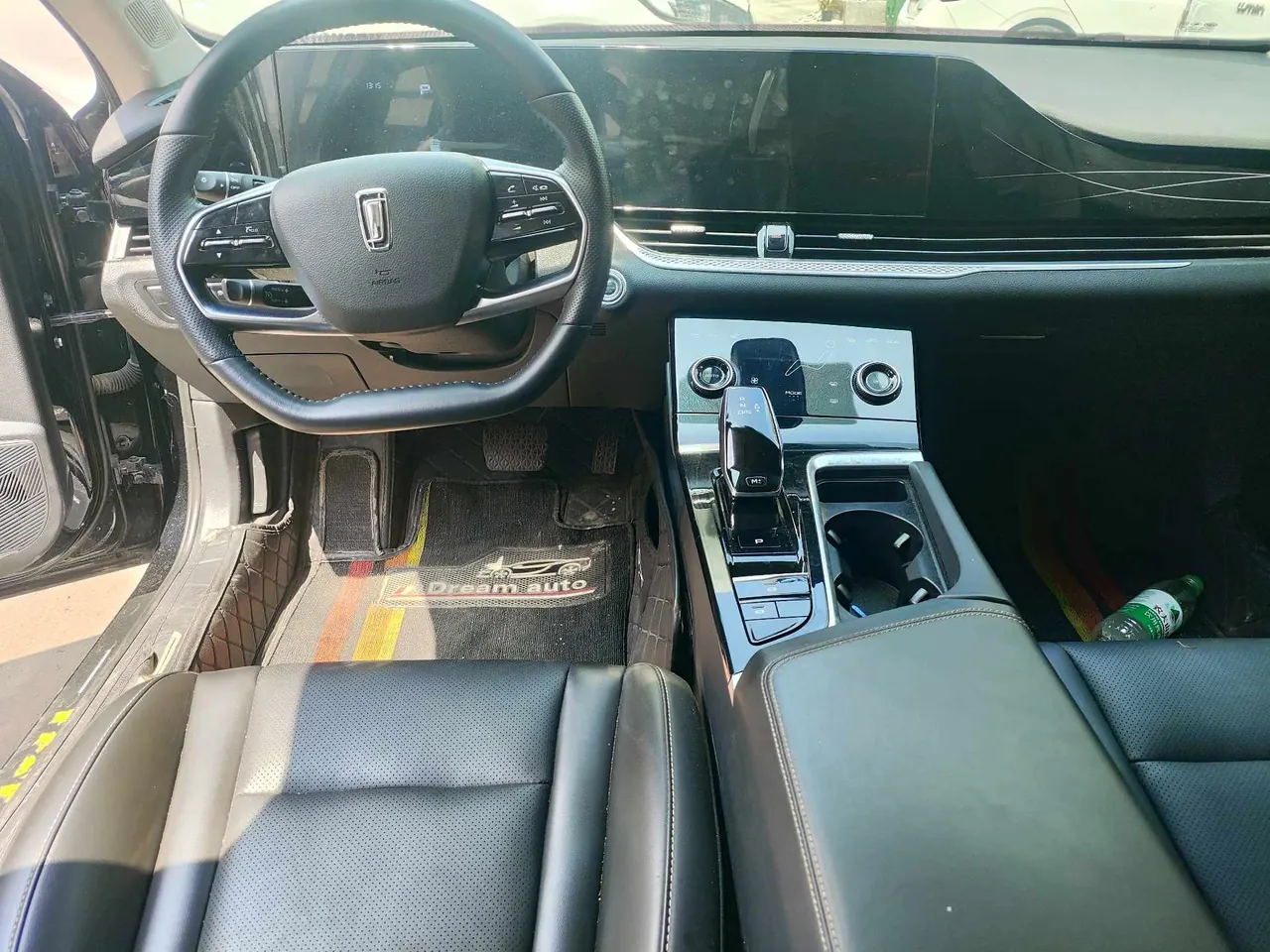 Bestune 2023 B70 1.5T Pleasant 70th Anniversary Edition Automatic Gear 3