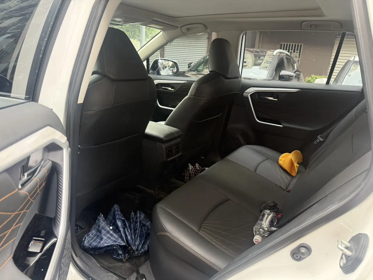 Toyota 2024 RAV4 Dual-Engine 2.5 CVT Two-Wheel Drive Elite Plus Edition Automatic Transmission 7