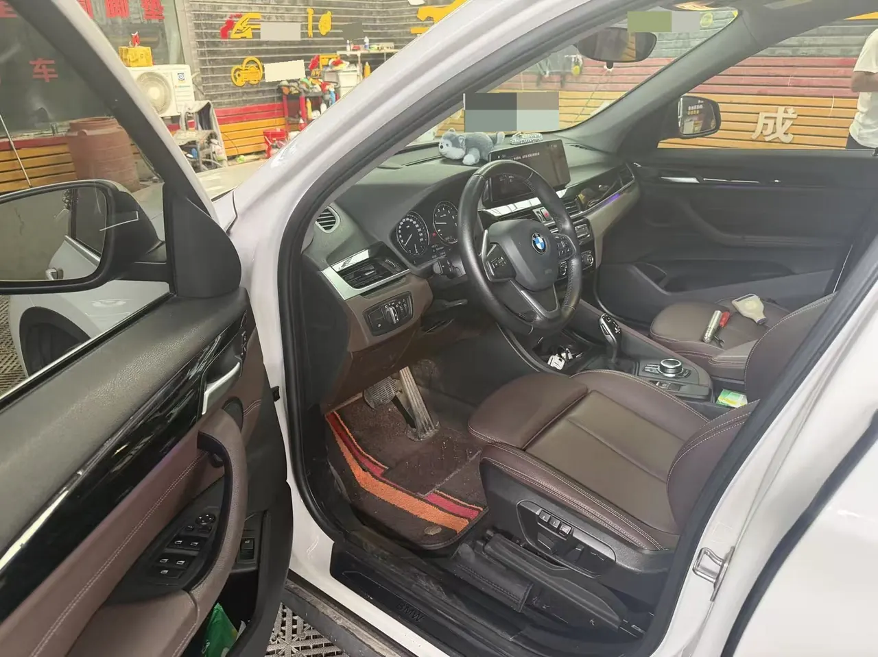 BMW 2020 X1 sDrive25Li 2.0T Leading Automatic Gear 4