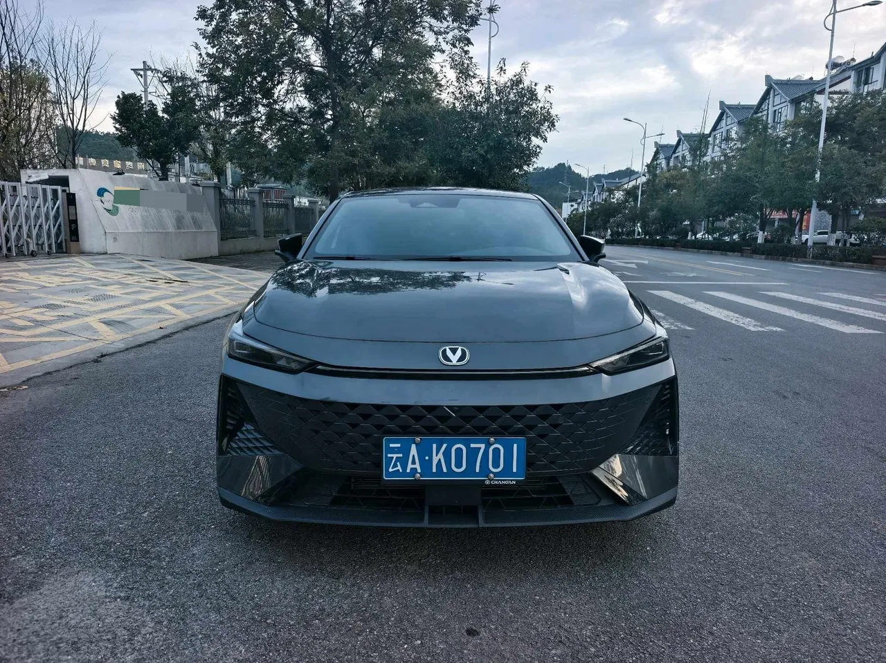 ChangAn 2024 UNI-V 1.5T Prestige Automatic 2