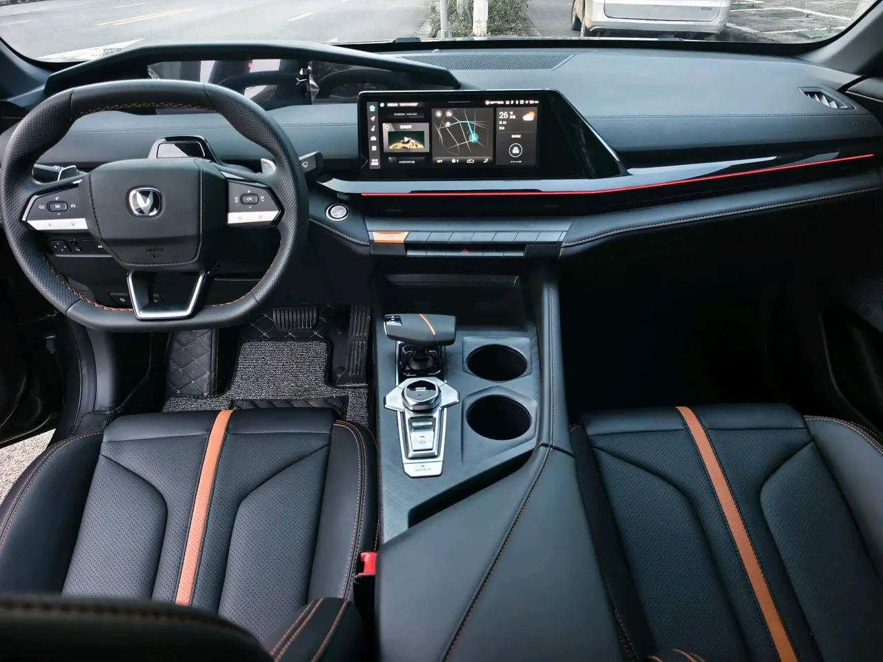 ChangAn 2024 UNI-V 1.5T Prestige Automatic 9