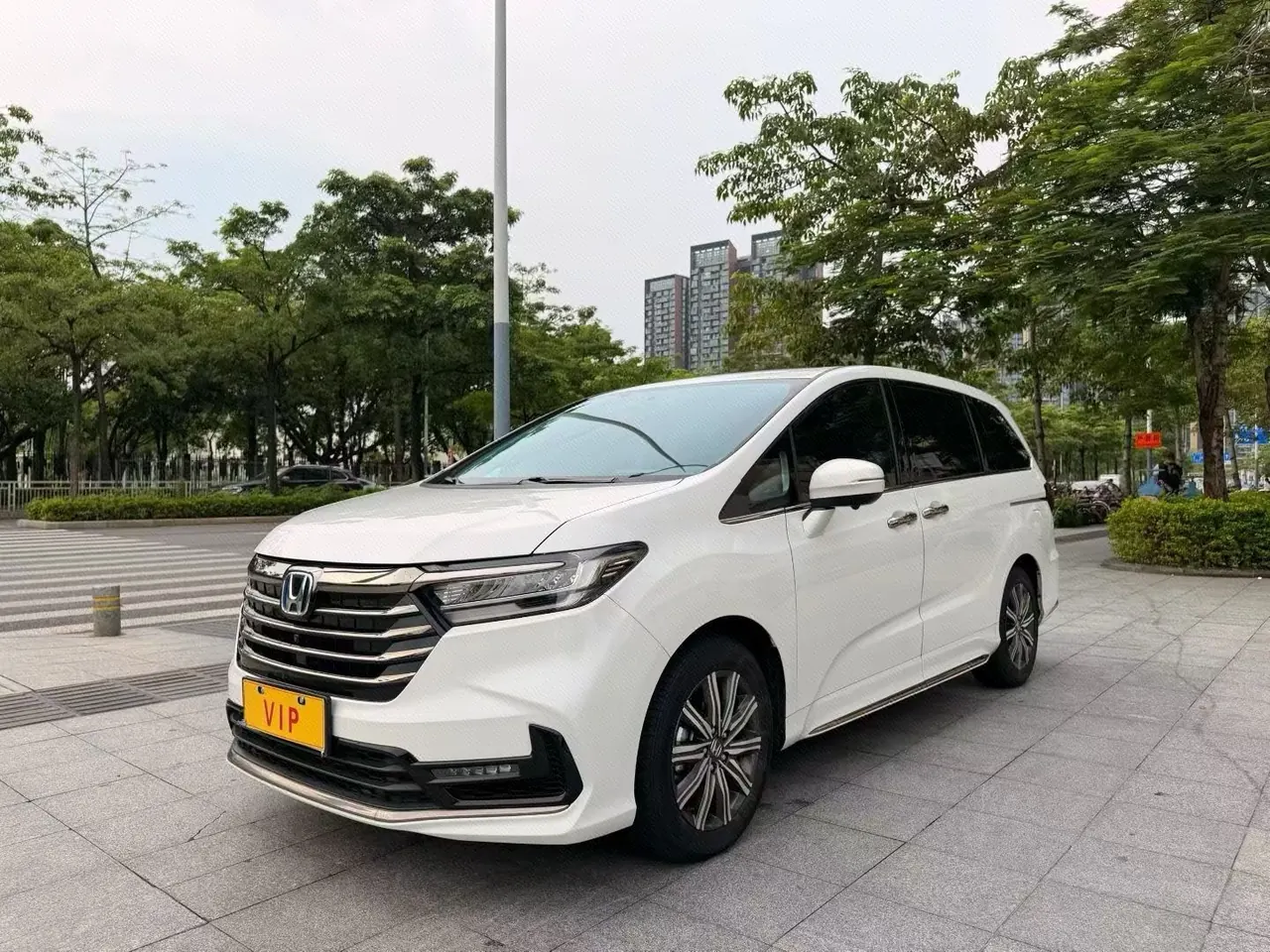打开图片灯箱:Honda 2024 Odyssey Hybrid 2.0 Stepless Sharp and Pleasant Edition Automatic Gear