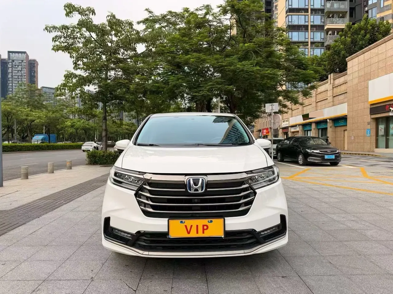 Honda 2024 Odyssey Hybrid 2.0 Stepless Sharp and Pleasant Edition Automatic Gear 2