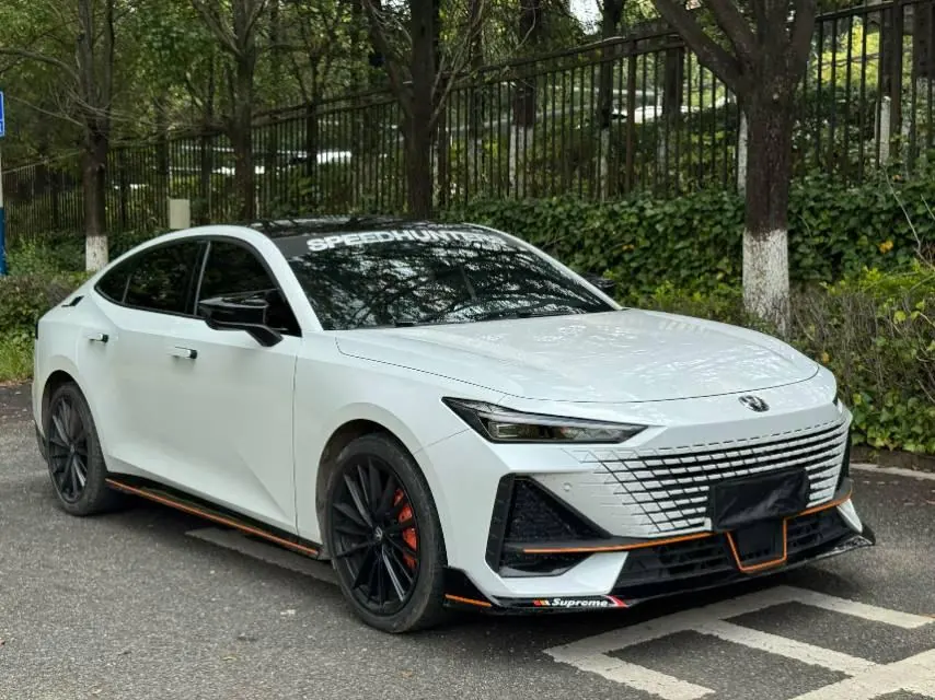 ChangAn 2023 UNI-V 1.5T Sports Edition Automatic 2