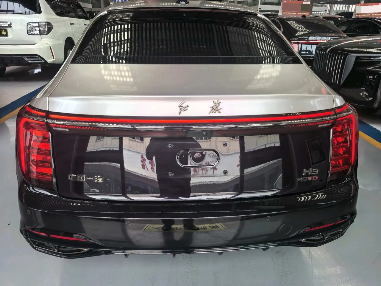 HongQi 2024 H9 48V 2.0T Flag Enjoy Private Fashion Edition Automatic Gear 4