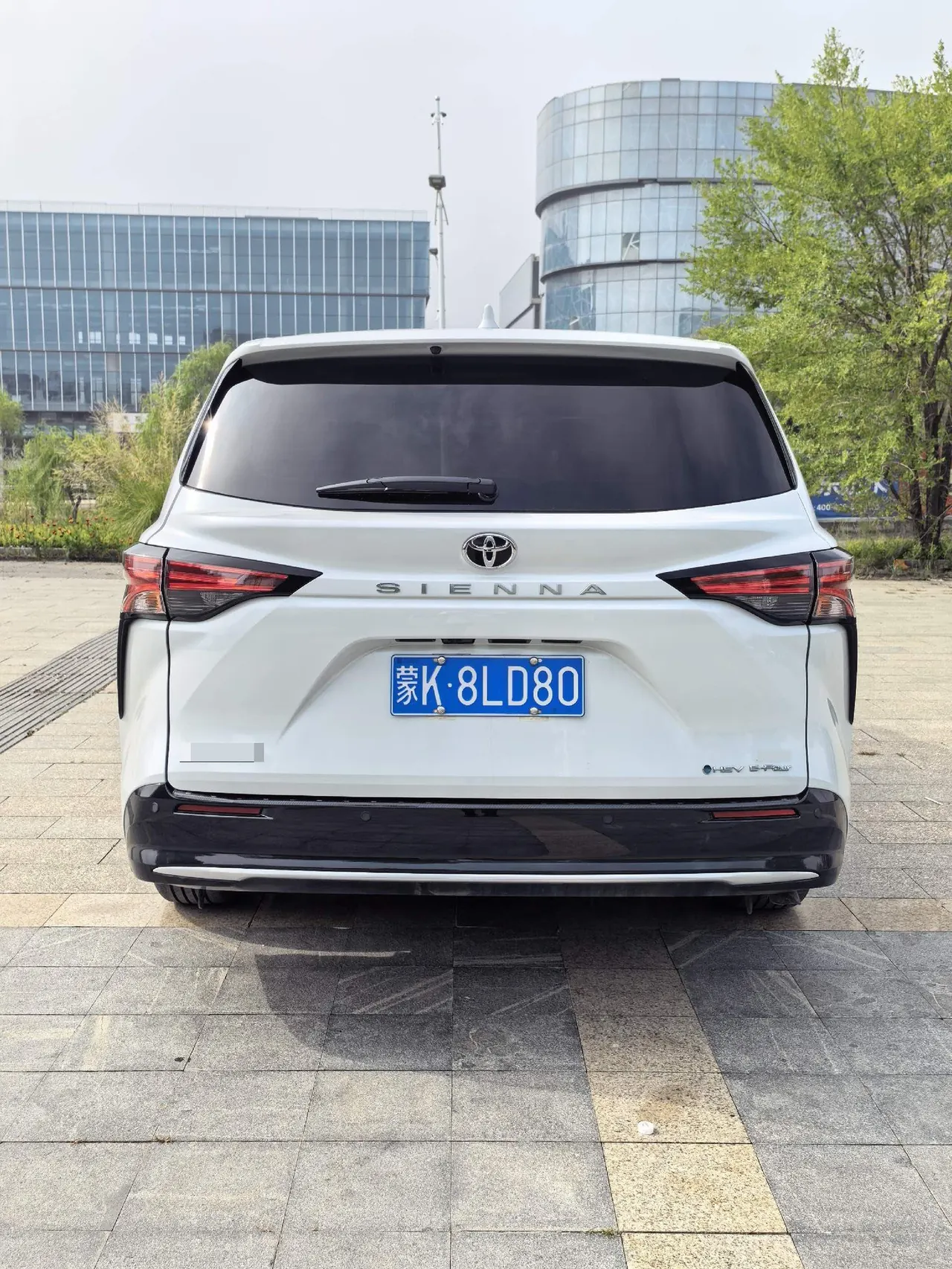 Toyota 2026 Sana 2.5 Stepless Four-wheel Drive Deluxe Edition Automatic Transmission 4