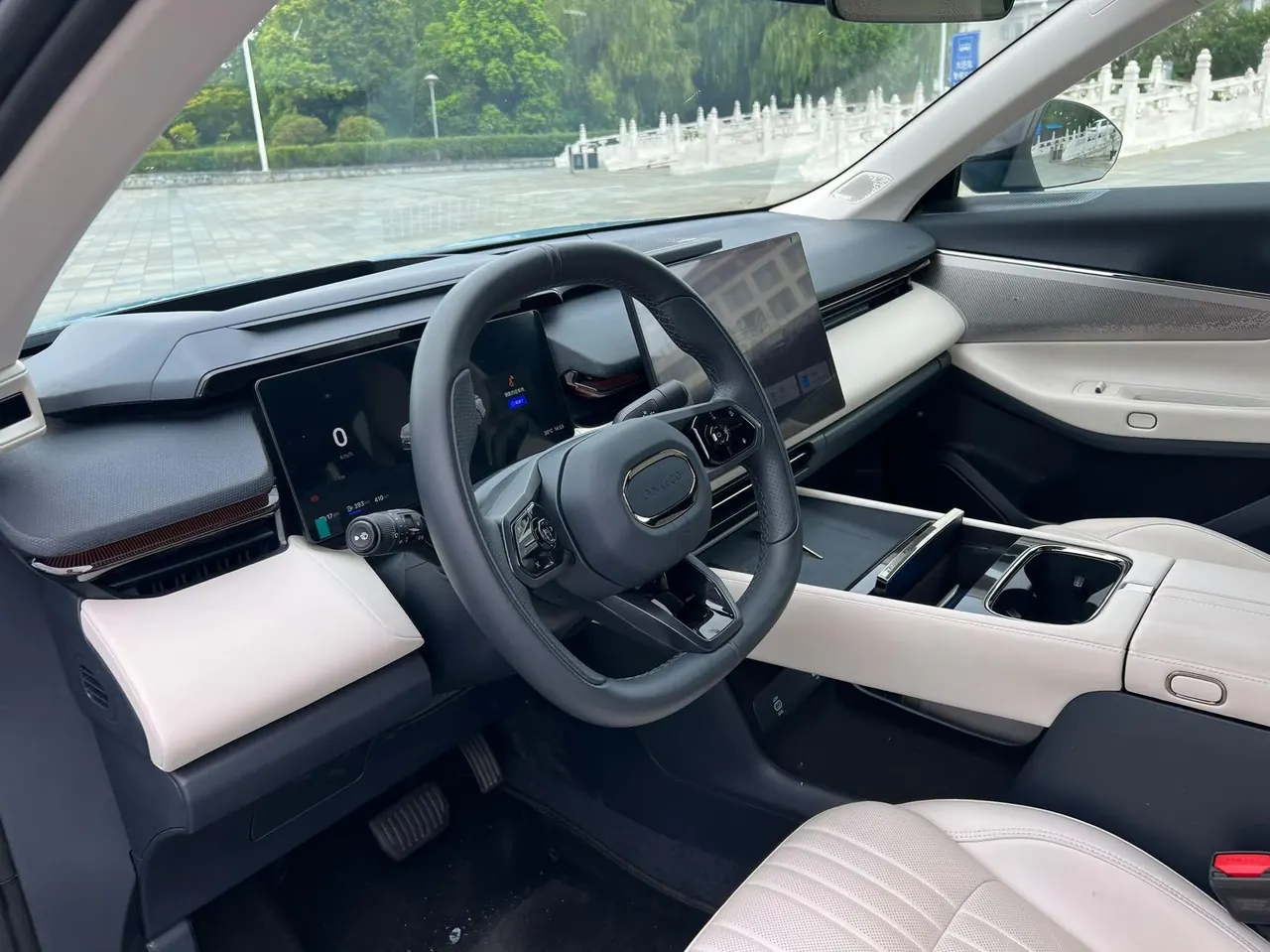LYNK&amp;CO 2026 LYNK&amp;CO 08 EM-P 1.5T 210 Four-wheel Drive Performance Ultra H7 Automatic Gear 2