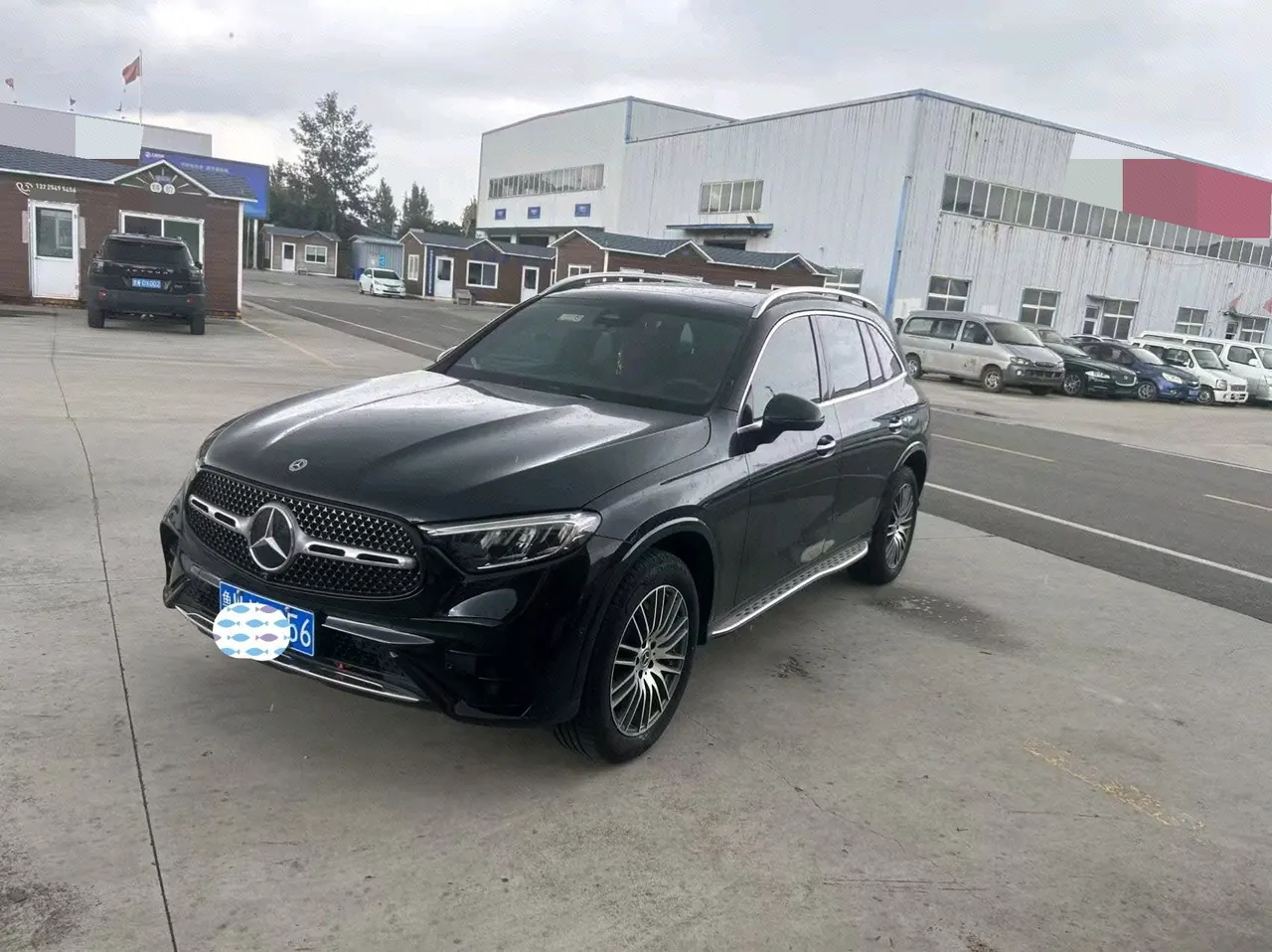 打开图片灯箱:Mercedes Benz 2024 GLC 300 L 4MATIC 48V 2.0T dynamic 5-seat automatic gear