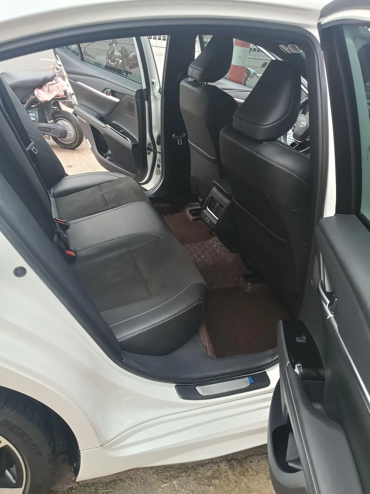 Toyota 2024 Camry 2.0S Stepless Sports Edition Automatic Gear 2