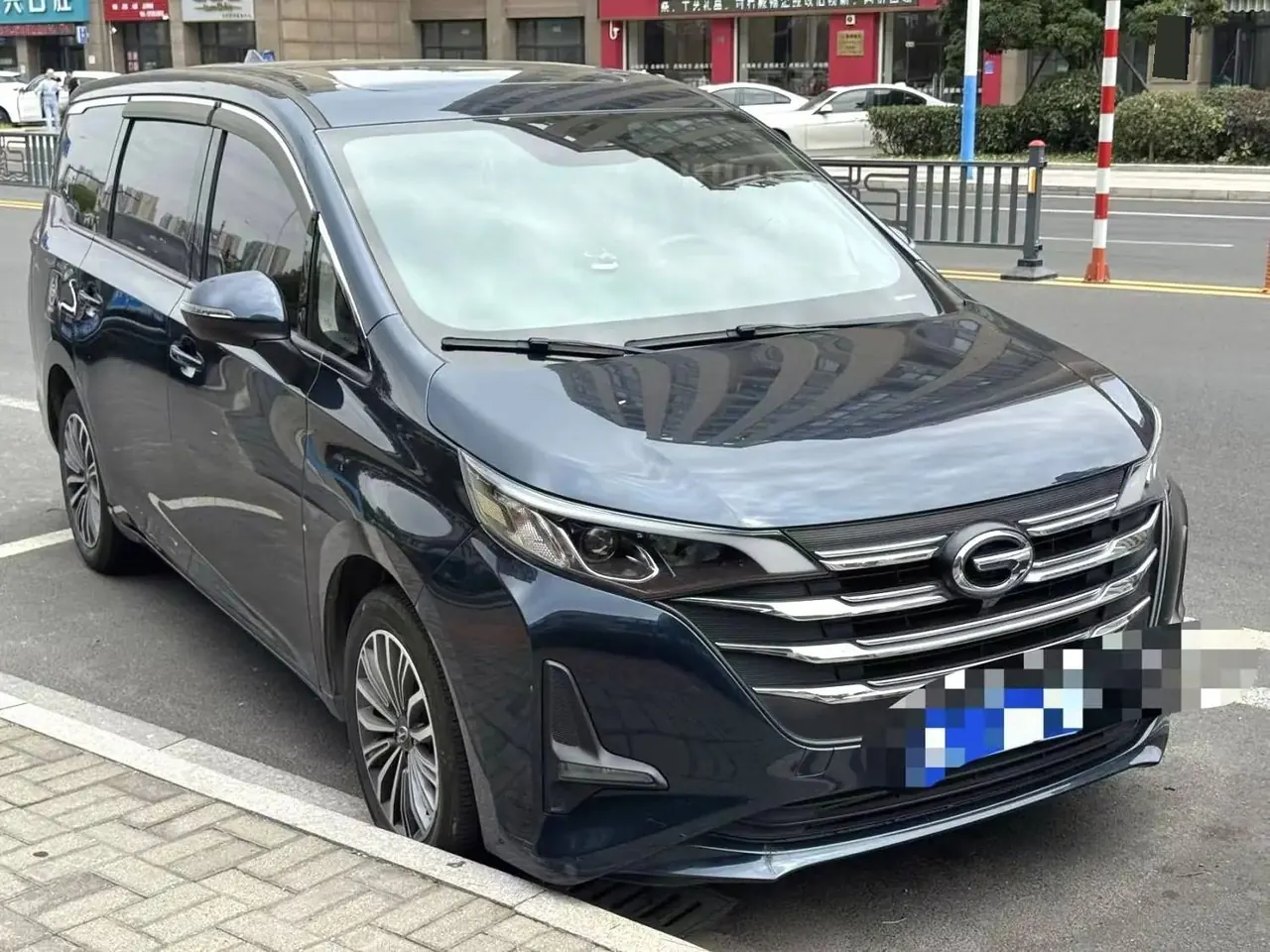 Chuanqi 2021 M6 1.5T 270T Premium Edition 7-seat Automatic Gear 2