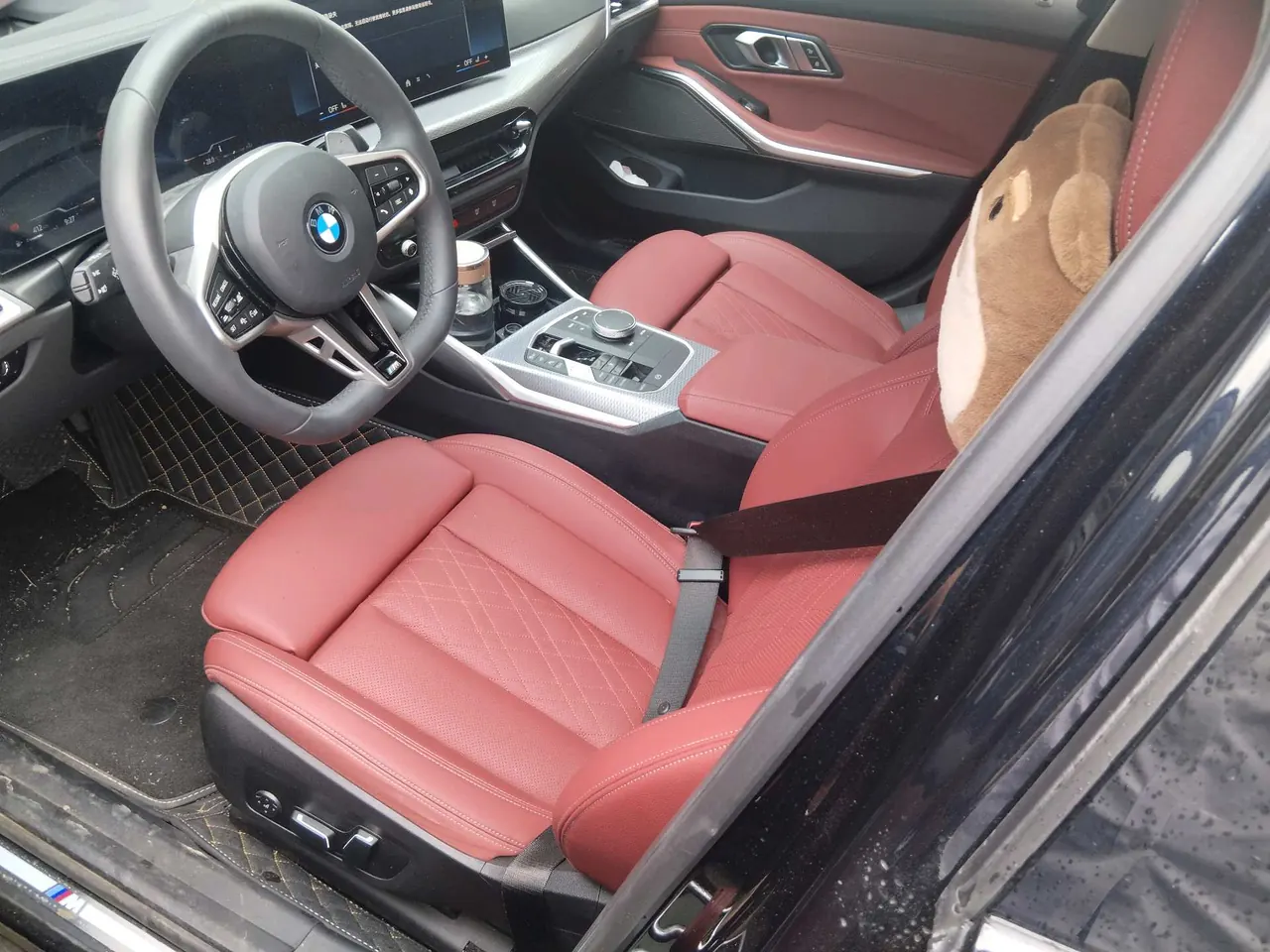 BMW 3 Series 2026 330Li 2.0T M Sports Obsidian Night Suit Automatic Gear 3