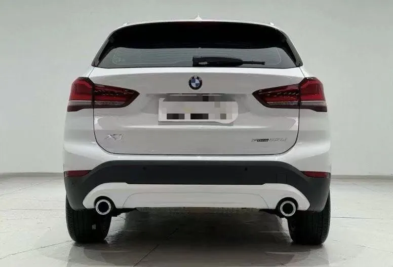 BMW 2021 X1 sDrive25Li 2.0T Leading Automatic Gear 5