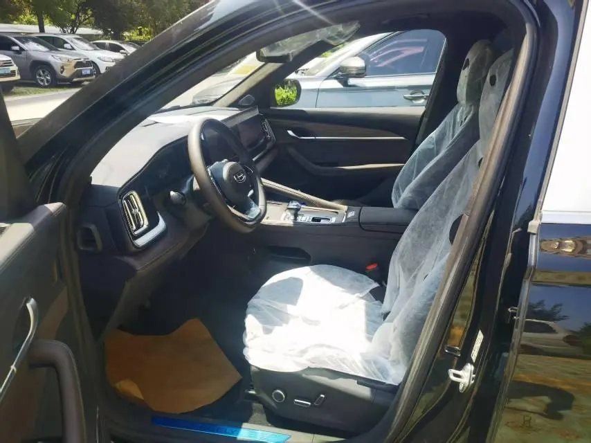 Geely 2026 XingyueL (Monjaro) 2.0TD Oriental Obsidian Edition Automatic Gear 4