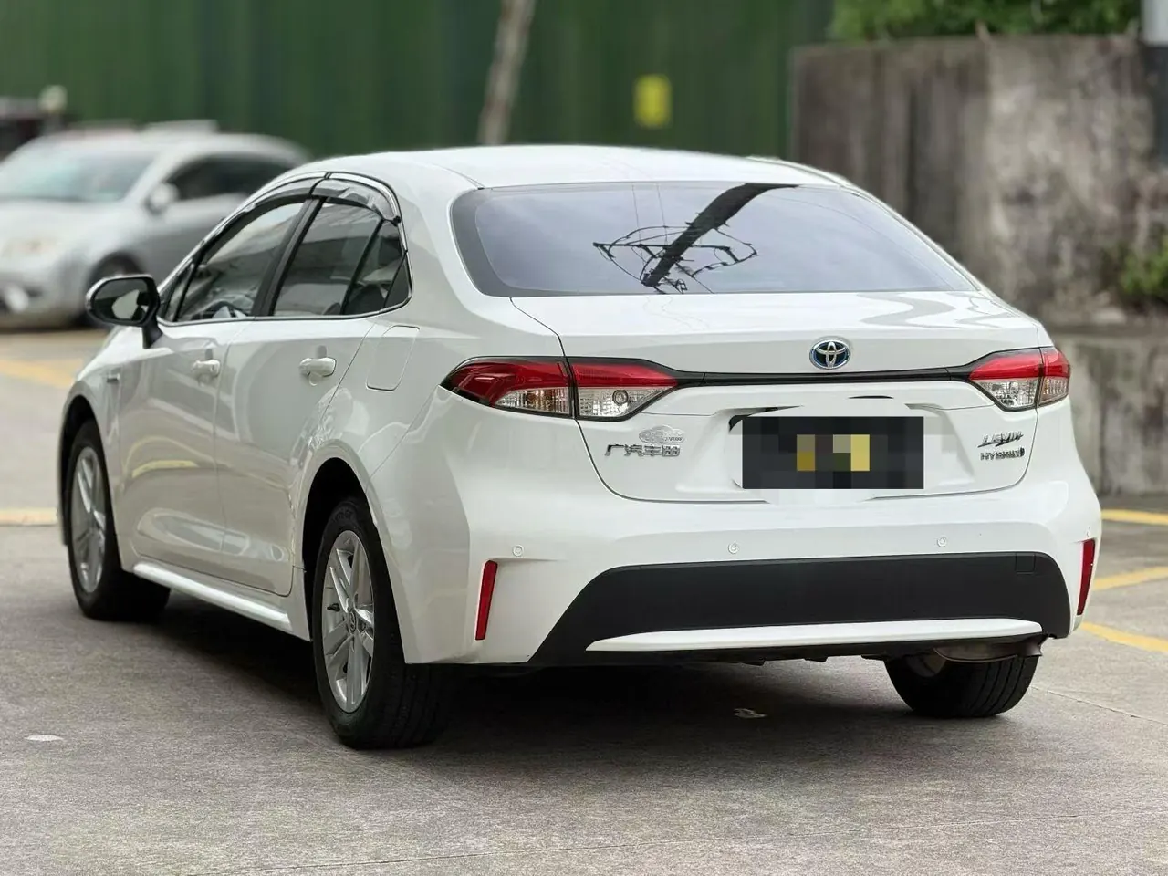 Toyota 2021 Lei Ling Shuangqing 1.8H Stepless Leading Edition Automatic Gear 6
